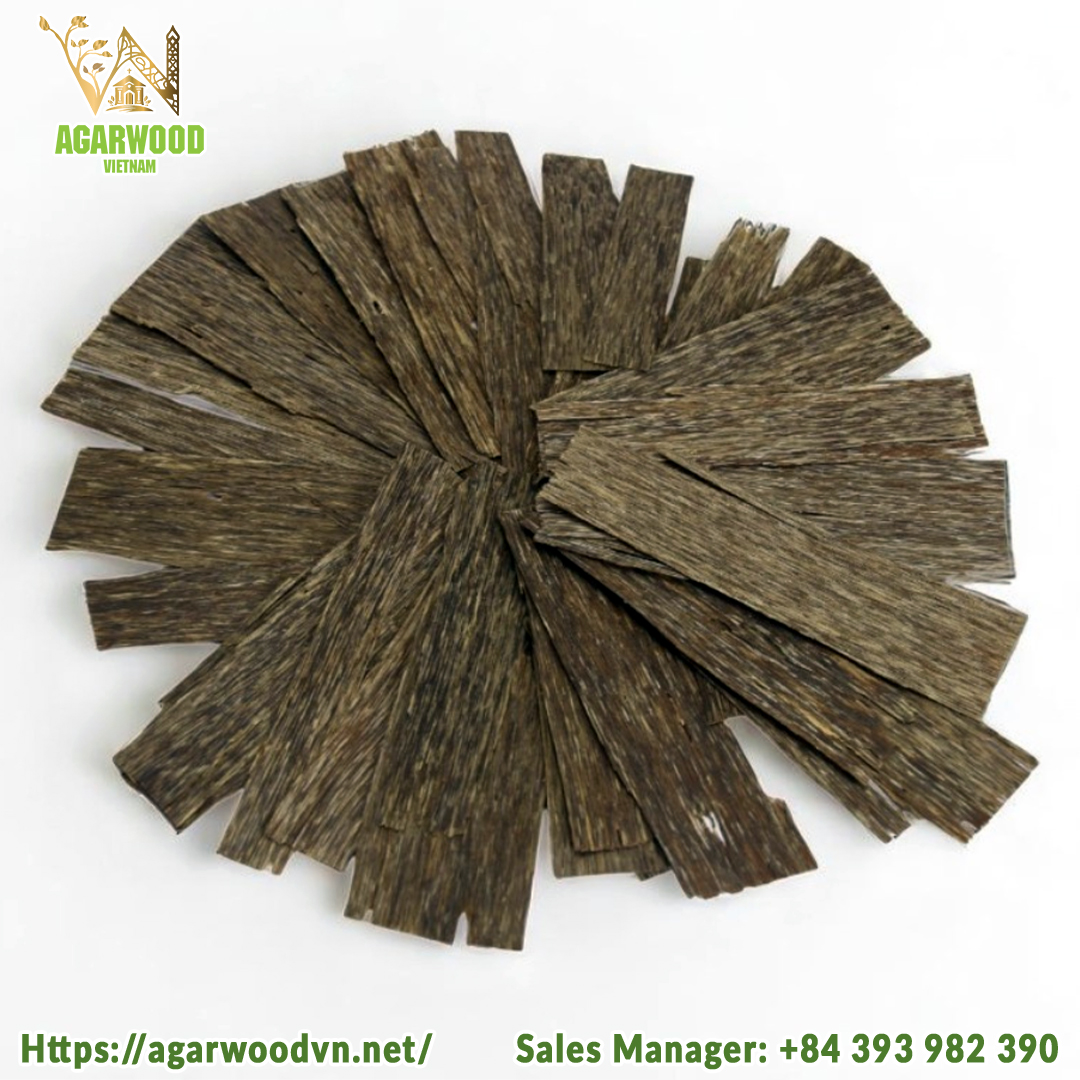 UnderWater Oud Chunks Grade AAAA-1